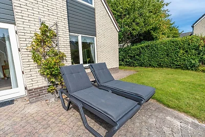 Charmante Villa in der Nähe von Meer und Wald