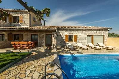 Villa a Sveti Lovreč con piscina