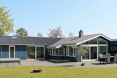 12 persone case ad Hadsund-By Traum
