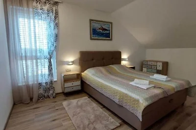 Villa Tamaris - Two Bedroom Holiday Home with...