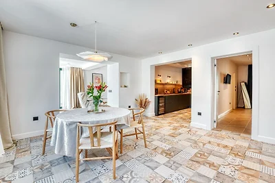 Appartement met zwembad en bubbelbad
