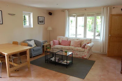 Fourteen-Person Valréas Holiday Home