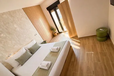 Chic Central Haven with Terrace