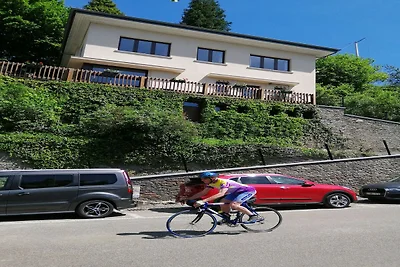 Ferienhaus in La Roche mit Talblick