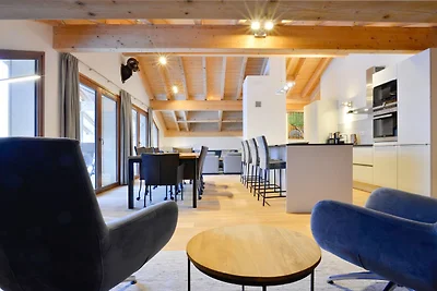 Chalet in den Alpen am Genfersee