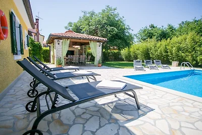 Villa in Poreč mit Schwimmbecken
