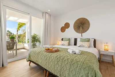 Stylish 2-Bed Apartment - ALCAZABA LAGOON...