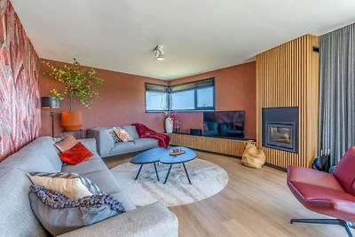 Moderne, luxuriöse und nachhaltige Naturvilla