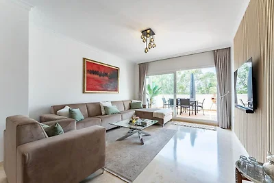 Wohnung in Elviria mit Terrasse, Marbella