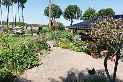 Huis op de weidegrond Weisdin