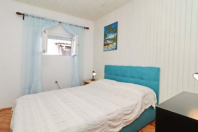 Holiday Home Neda-Three Bedroom Holiday Home ...