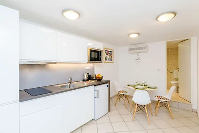 Apartment Domix - Two Bedroom Apartment