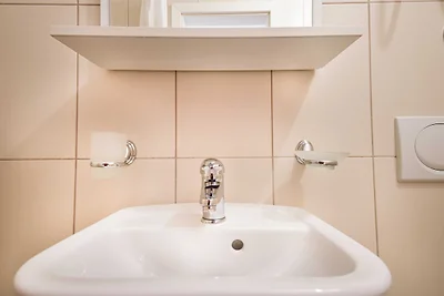 Apartments Gracin - Studio Apartment with Ter...