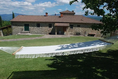 Villa in Poppi mit Schwimmbecken
