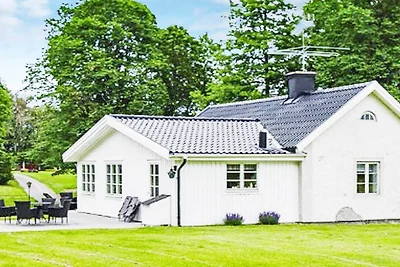 6 Personen Ferienhaus in ÅSBRO-By Traum