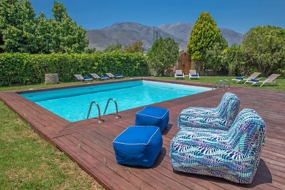 Beautiful 5bedroom villa big pool, close to...