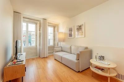 Apartment in Porto with balcony