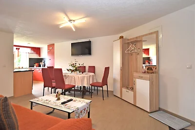Apartment in Lichtenhain mit Garten