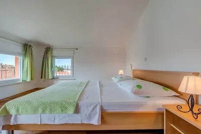 Mise Holiday Apartments - Two bedroom apartme...