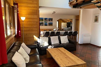 Spacious chalet in Les Deux Alpes