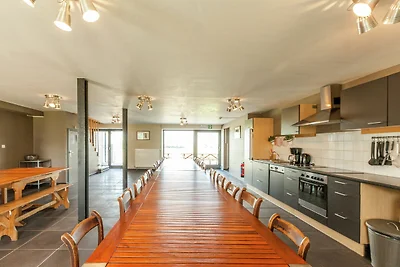 Luxuriöses Ferienhaus mit Sauna in Ouffet