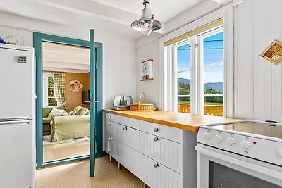 6 Personen Ferienhaus in AVERØY-By Traum