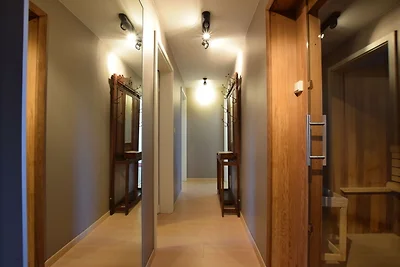 Ferienhaus in Vaux-sur-Sure mit Whirlpool