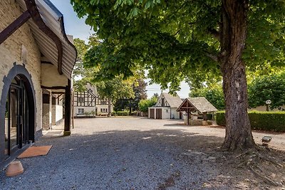 Gemütliches Ferienhaus in Vielsalm mit Sauna