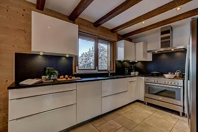 Traditional Chalet close to Flegere Lift...