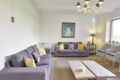 Spaziosa villa a Diksmuide, con cortile