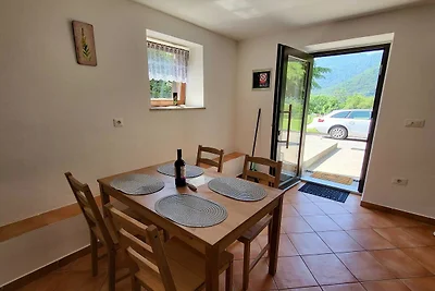 Peaceful Countryside Holiday Home with Terrac...