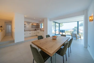 Moderne villa in L'Escala