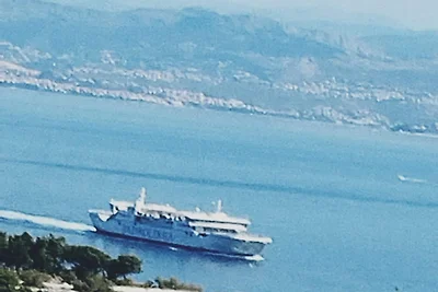 Two Bedroom Apartment with Sea View and Balco...