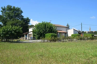 Gemütliches Ferienhaus mit Terrasse