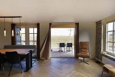 Villa in Hippolytushoef mit Terrasse