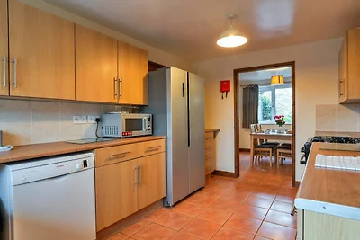 Spacious holiday home in Sennen, No deposit