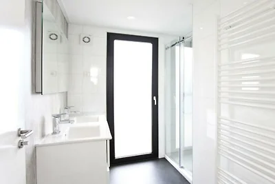 L-Cube Hottub 6 || Biedhuizen