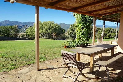 Villa in Olbia mit Schwimmbecken