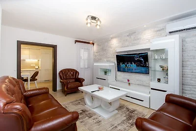 Guest House 4M Gregović - Three bedroom...