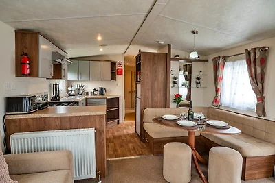 Familienfreundliches Chalet mit Veranda, Kein...