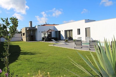 Charmante Villa in Salir de Matos mit...