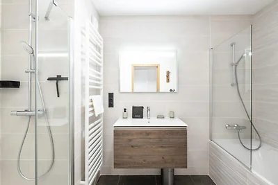 Appartamento di 5 locali - 8 A + 2 E