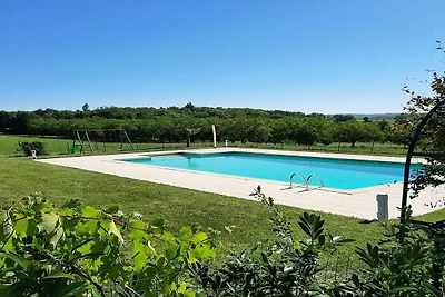 Großzügiges Familienanwesen in slawischer...