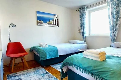 Charming Crikvenica Beachfront Apartment - On...