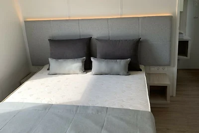 Auw Farm Life Escape