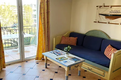 Riviera Apartment by the Beach