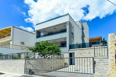 Modern Villa Futura with pool