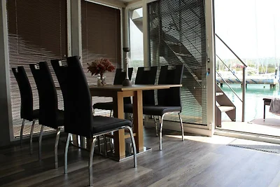 The Seaborn Residence - Two Bedroom Floating...