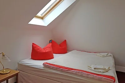 Reizendes Ferienhaus mit Swimmingpool Nähe...