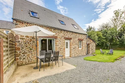 Ferienhaus mit Garten in Brainville